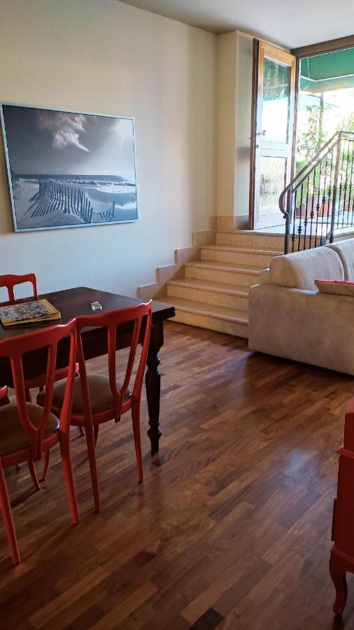 Апартаменты Casa Elisabetta Пескьера-дель-Гарда Экстерьер фото